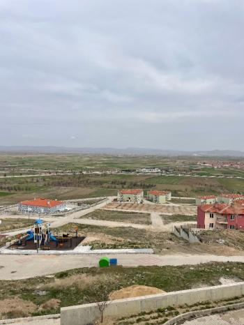 AFYON ÜÇOK EMLAKTAN DÖRTYOL MAH İNAZ DEPREM EVLERİNDE SATILIK 2+1 DAİRE