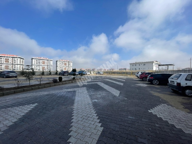 AFYON ÜÇOK EMLAKTAN ERKMEN CUMHURİYET MAH SATILIK 4+1 DAİRE
