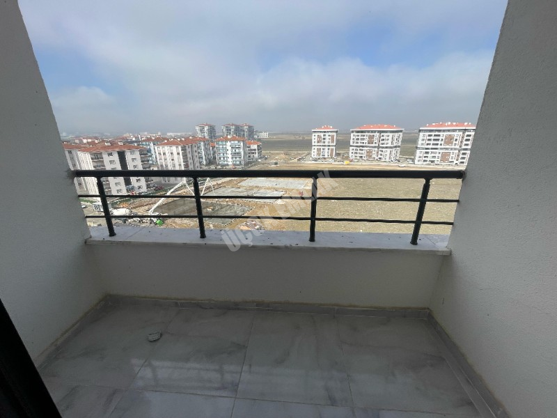 AFYON ÜÇOK EMLAKTAN ERKMEN CUMHURİYET MAH SATILIK 4+1 DAİRE