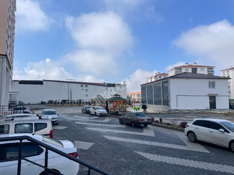 AFYON ÜÇOK EMLAKTAN ERKMEN CUMHURİYET MAH SATILIK 4+1 DAİRE