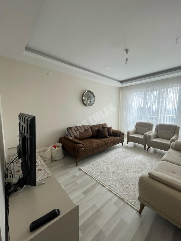 AFYON ÜÇOK EMLAKTAN ERKMEN CUMHURİYET MAH SATILIK 4+1 DAİRE