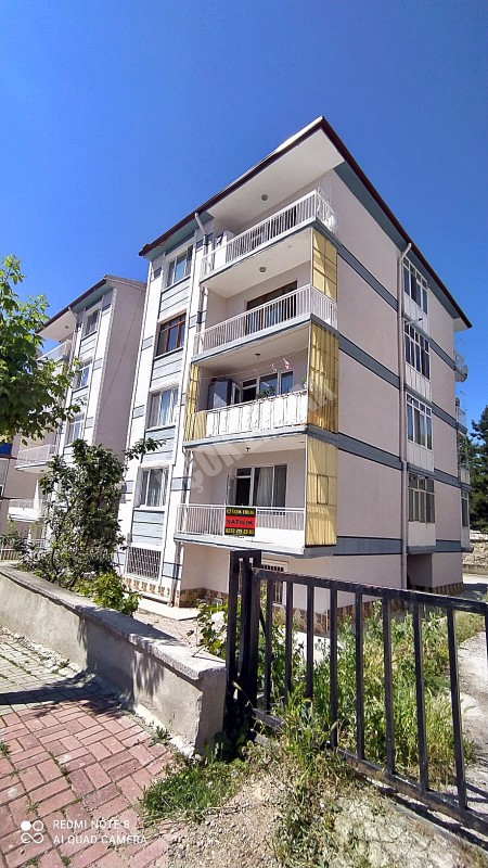 AFYON ÜÇOK EMLAKTAN HARBİŞ GAZİ MAH SATILIK 3+1 DAİRE