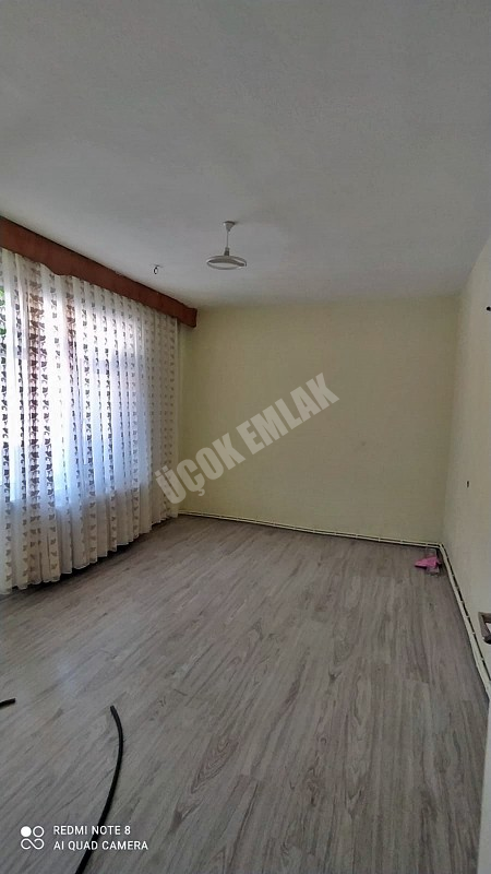 AFYON ÜÇOK EMLAKTAN HARBİŞ GAZİ MAH SATILIK 3+1 DAİRE