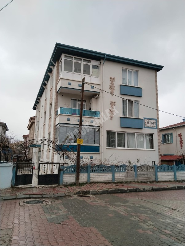 AFYON ÜÇOK EMLAKTAN VEYSEL KARANİ MAH SATILIK 2+1 DAİRE