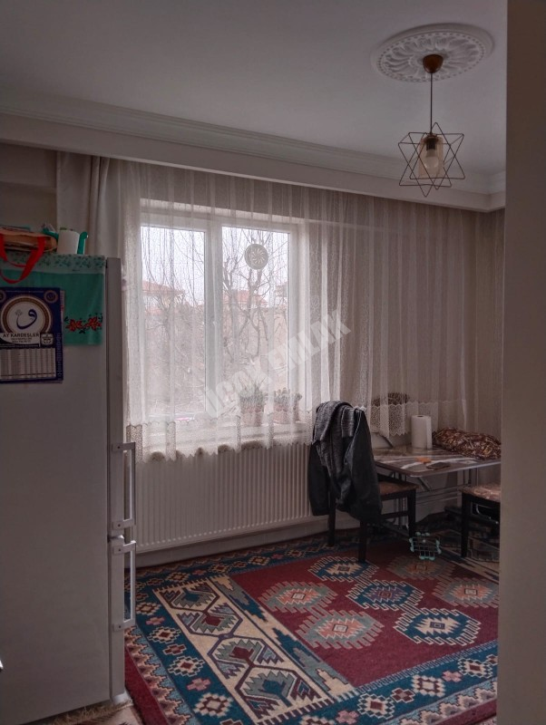 AFYON ÜÇOK EMLAKTAN VEYSEL KARANİ MAH SATILIK 2+1 DAİRE