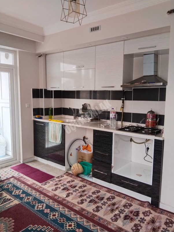AFYON ÜÇOK EMLAKTAN VEYSEL KARANİ MAH SATILIK 2+1 DAİRE