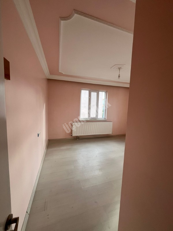 AFYON ÜÇOK EMLAKTAN FATİH MAH TEMİZ BAKIMLI 4+1 KİRALIK DAİRE 