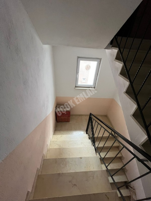 AFYON ÜÇOK EMLAKTAN FATİH MAH TEMİZ BAKIMLI 4+1 KİRALIK DAİRE 