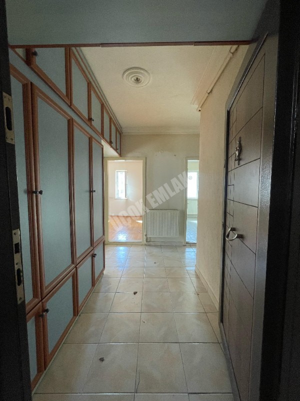 AFYON ÜÇOK EMLAKTAN MARAŞEL MAH SATILIK 3+1 DAİRE