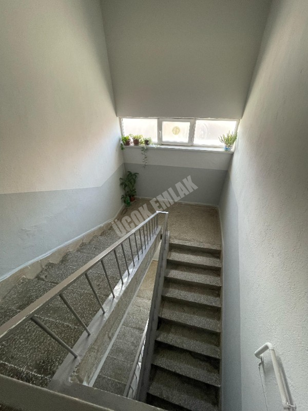 AFYON ÜÇOK EMLAKTAN HARBİŞ GAZİ MAH KİRALIK 3+1 DAİRE