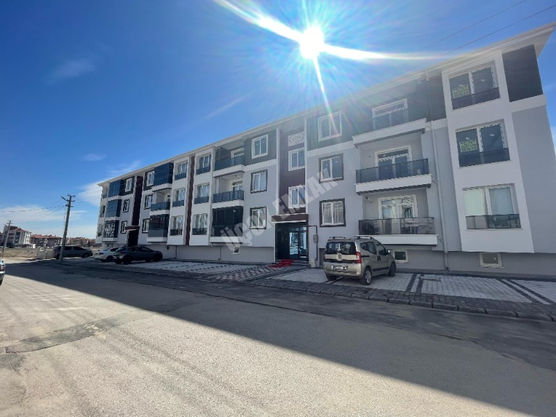 AFYON ÜÇOK EMLAKTAN KANLICA MAH SATILIK 3+1 SIFIR LÜKS DAİRELER