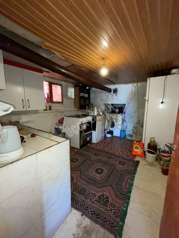 AFYON ÜÇOK EMLAKTAN FAKIPAŞA MAH DA SATILIK 3+1 MÜSTAKİL EV