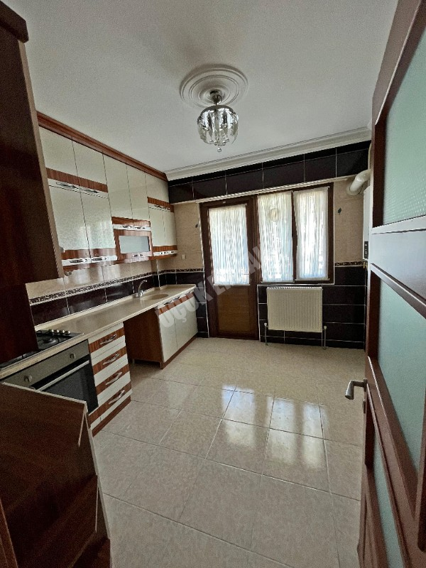 AFYON ÜÇOK EMLAKTAN HARBİŞ KOCATEPE MAHALLESİNDE SATILIK 4+1 DAİRE 