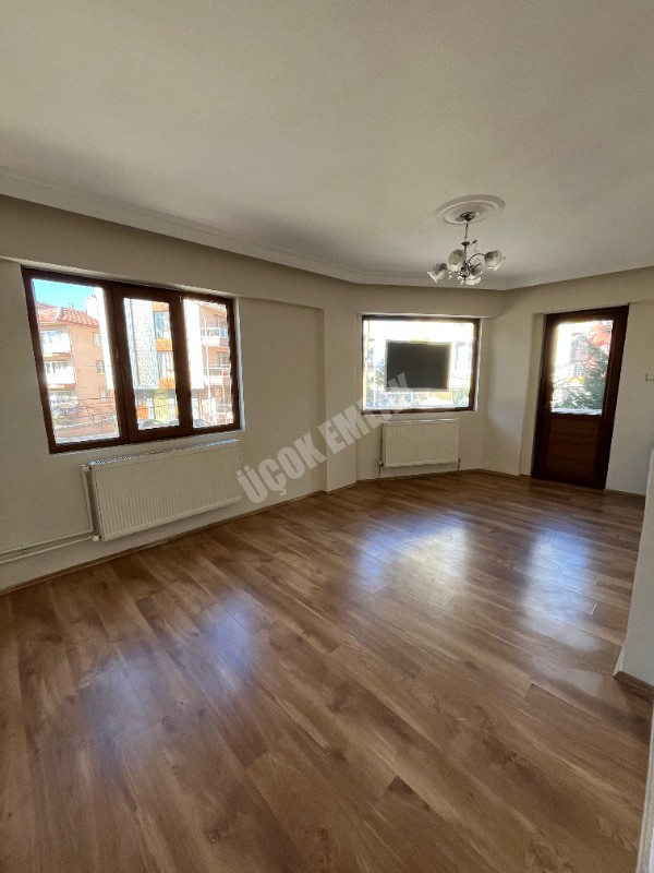 AFYON ÜÇOK EMLAKTAN HARBİŞ KOCATEPE MAHALLESİNDE SATILIK 4+1 DAİRE 