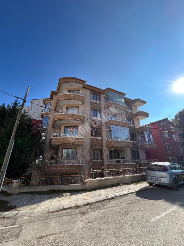 AFYON ÜÇOK EMLAKTAN HARBİŞ KOCATEPE MAHALLESİNDE SATILIK 4+1 DAİRE 
