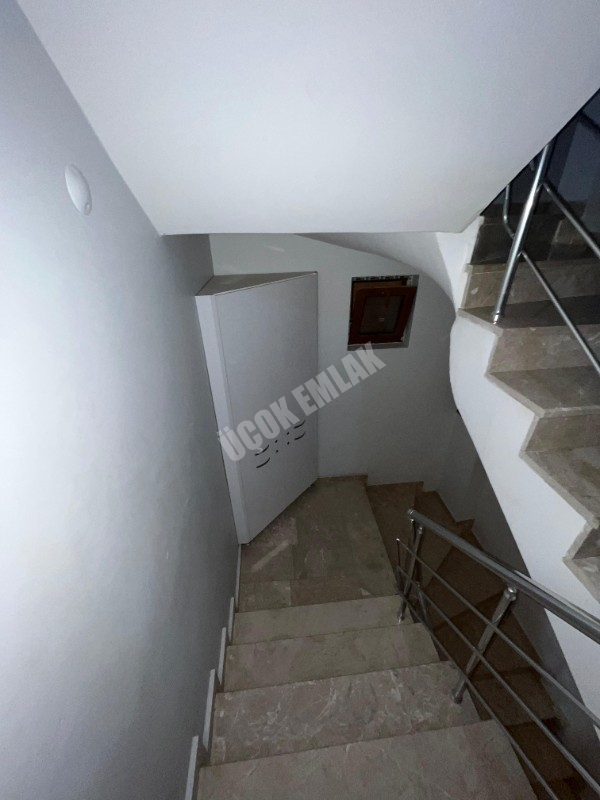 AFYON ÜÇOK EMLAKTAN HARBİŞ KOCATEPE MAHALLESİNDE SATILIK 4+1 DAİRE 
