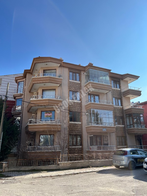 AFYON ÜÇOK EMLAKTAN HARBİŞ KOCATEPE MAHALLESİNDE SATILIK 4+1 DAİRE 