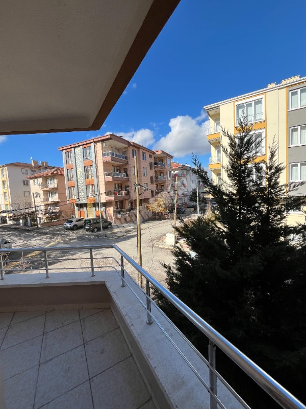 AFYON ÜÇOK EMLAKTAN HARBİŞ KOCATEPE MAHALLESİNDE SATILIK 4+1 DAİRE 