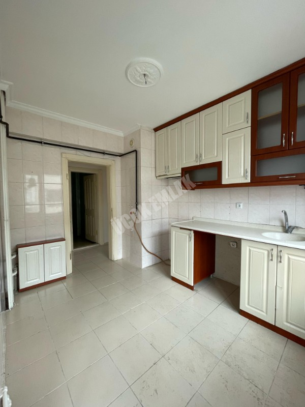 AFYON ÜÇOK EMLAKTAN MAREŞAL DE SATILIK 2+1 DAİRE
