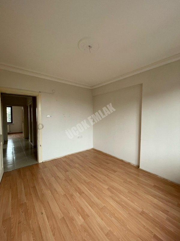 AFYON ÜÇOK EMLAKTAN MAREŞAL DE SATILIK 2+1 DAİRE