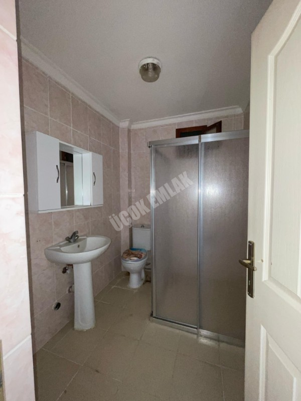 AFYON ÜÇOK EMLAKTAN MAREŞAL DE SATILIK 2+1 DAİRE