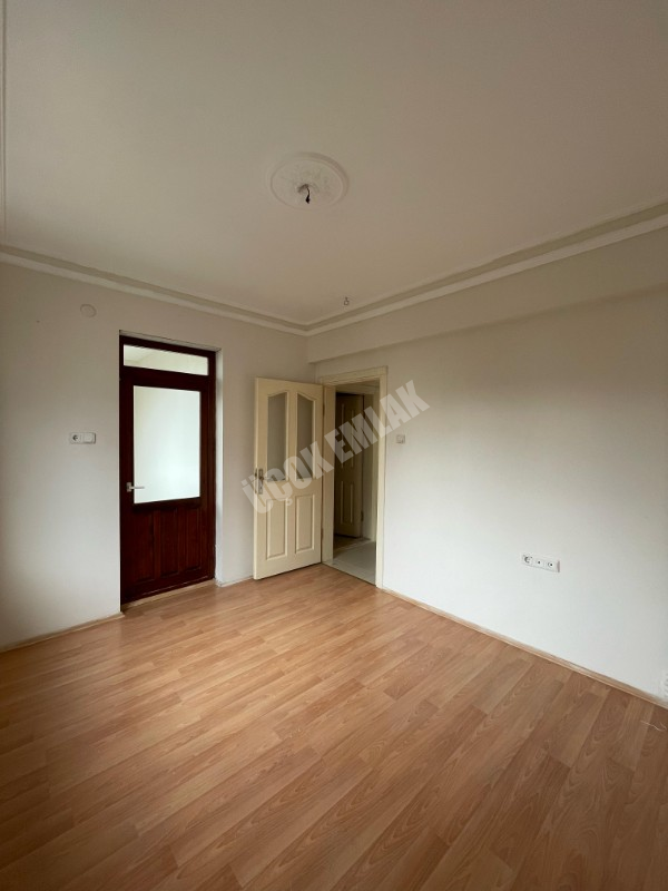 AFYON ÜÇOK EMLAKTAN MAREŞAL DE SATILIK 2+1 DAİRE
