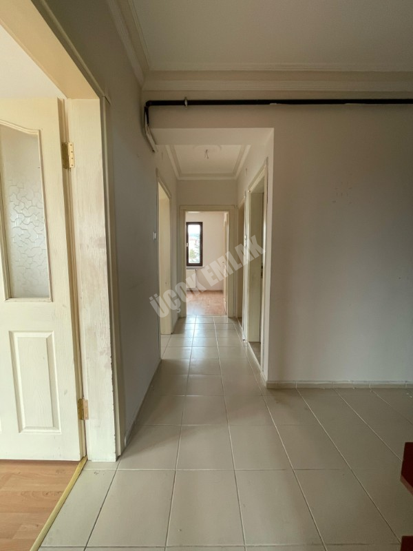 AFYON ÜÇOK EMLAKTAN MAREŞAL DE SATILIK 2+1 DAİRE