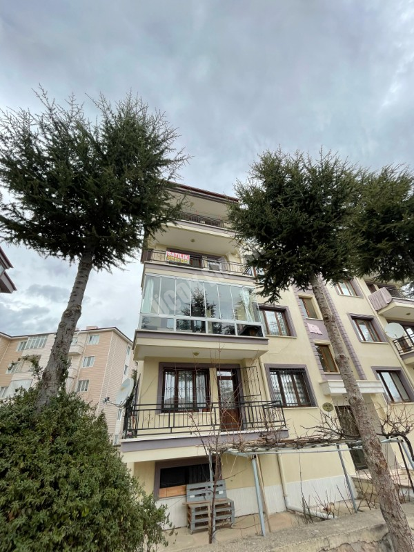AFYON ÜÇOK EMLAKTAN MAREŞAL DE SATILIK 2+1 DAİRE