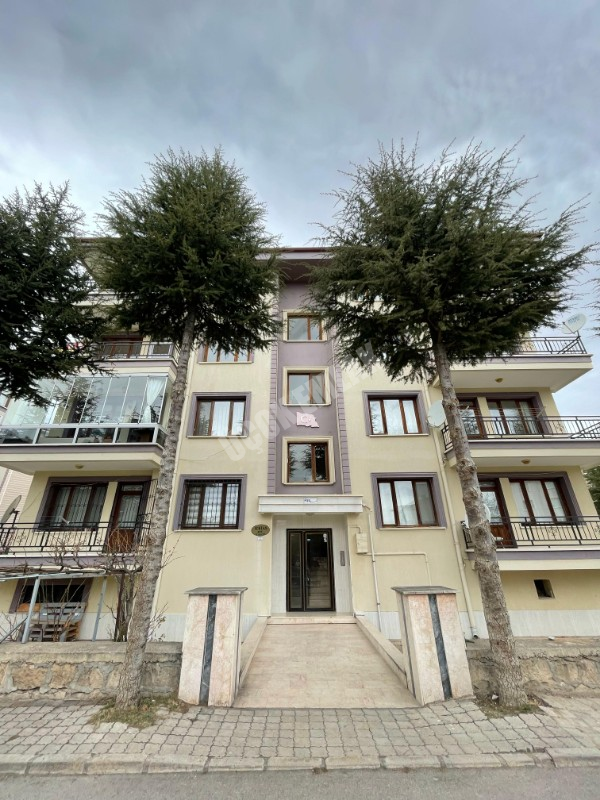 AFYON ÜÇOK EMLAKTAN MAREŞAL DE SATILIK 2+1 DAİRE