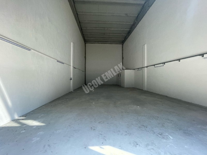 AFYON ÜÇOK EMLAKTAN BATTALGAZİ MAH SATILIK 140M² DÜKKANLAR
