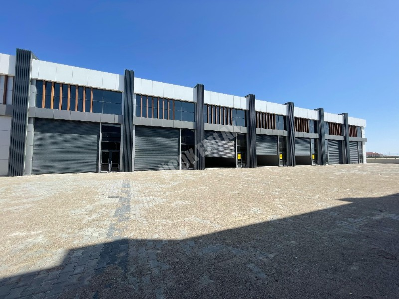 AFYON ÜÇOK EMLAKTAN BATTALGAZİ MAH SATILIK 140M² DÜKKANLAR