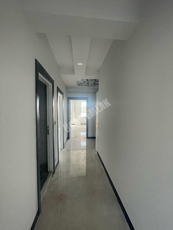 AFYON ÜÇOK EMLAKTAN MAREŞAL MAH DA SATILIK 3+1 SIFIR LÜKS DAİRE