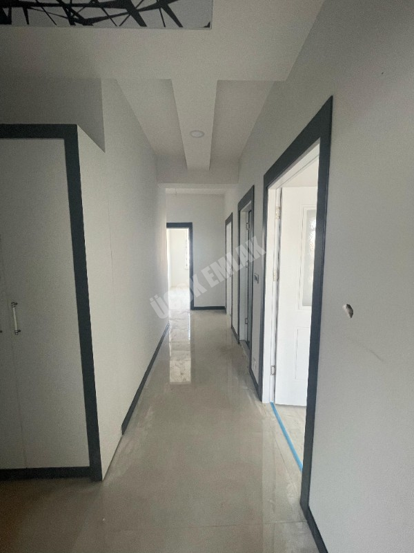 AFYON ÜÇOK EMLAKTAN MAREŞAL MAH DA SATILIK 3+1 SIFIR LÜKS DAİRE