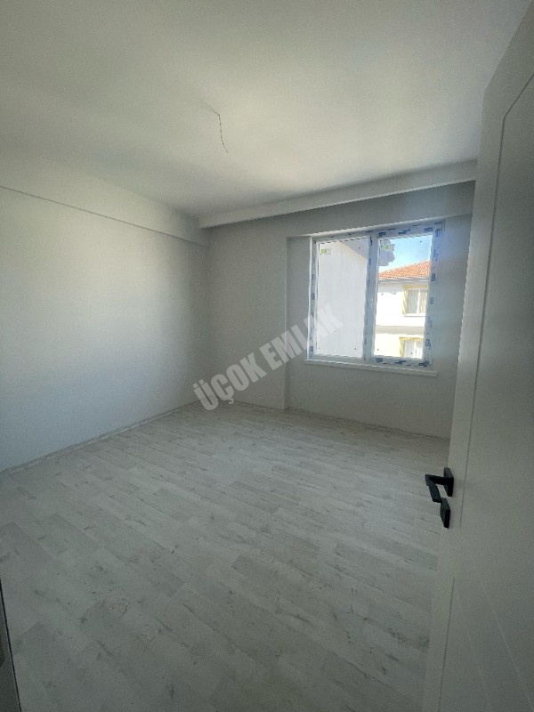 AFYON ÜÇOK EMLAKTAN MAREŞAL MAH DA SATILIK 3+1 SIFIR LÜKS DAİRE