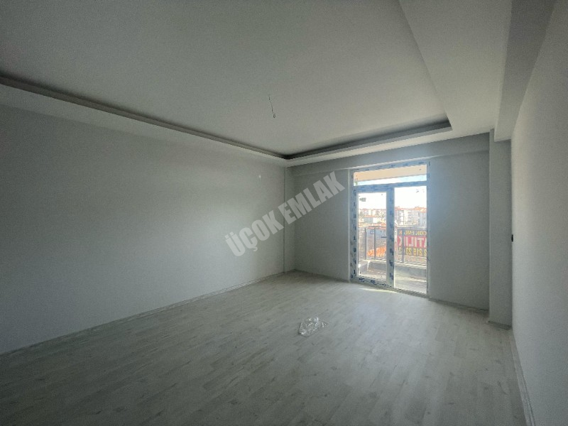 AFYON ÜÇOK EMLAKTAN MAREŞAL MAH DA SATILIK 3+1 SIFIR LÜKS DAİRE
