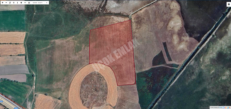 AFYON ÜÇOK EMLAKTAN GÖZSÜZLÜ KÖYÜNDE SATILIK 31.539M² ÇAYIR