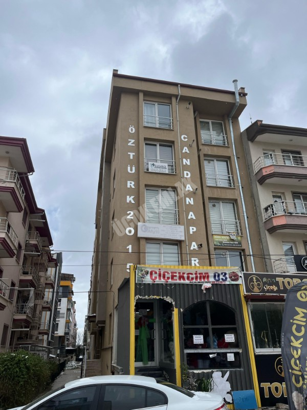 AFYON ÜÇOK EMLAKTAN ERENLER MAH 1+1 SATILIK DAİRE 
