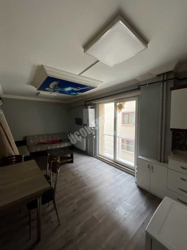 AFYON ÜÇOK EMLAKTAN ERENLER MAH 1+1 SATILIK DAİRE 
