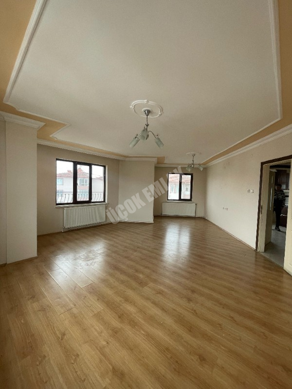 AFYON ÜÇOK EMLAKTAN KANLICA MAH. KİRALIK 3+1 DAİRE