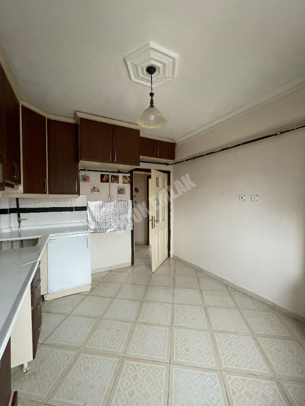AFYON ÜÇOK EMLAKTAN KANLICA MAH. KİRALIK 3+1 DAİRE