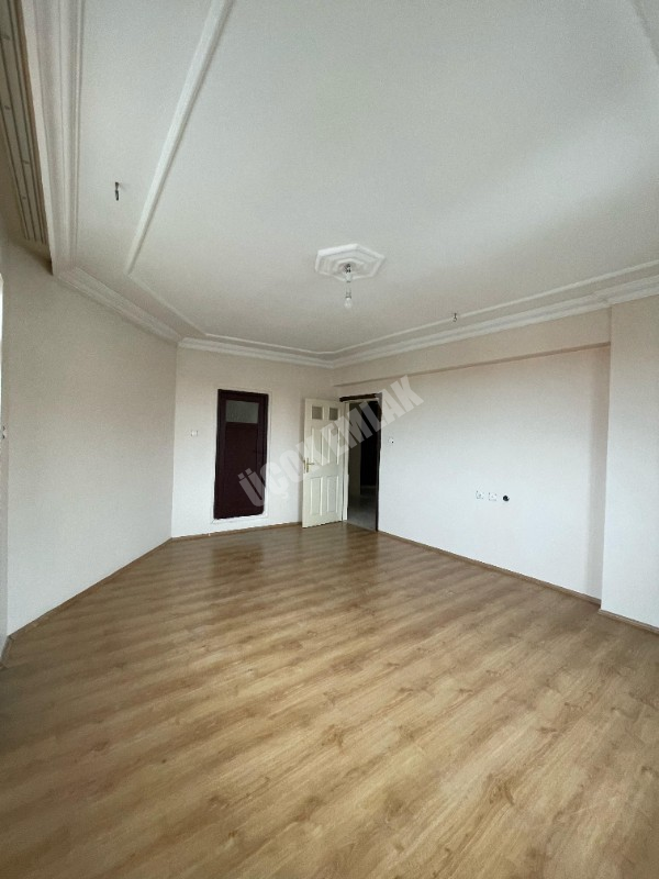 AFYON ÜÇOK EMLAKTAN KANLICA MAH. KİRALIK 3+1 DAİRE