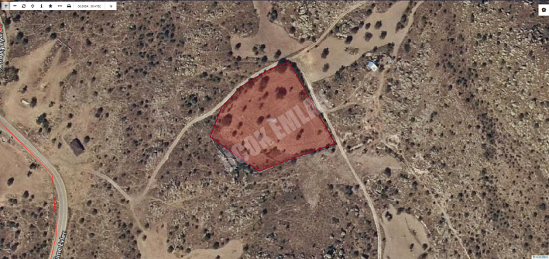 AFYON ÜÇOK EMLAKTAN KOCATEPE - HİSAR MEVKİİNDE SATILIK 5.255M² TARLA