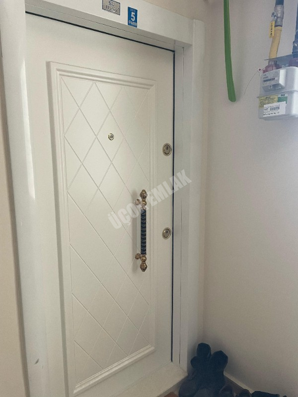 AFYON ÜÇOK EMLAKTAN KANLICA MAH SATILIK ARAKAT 3+1 DAİRE