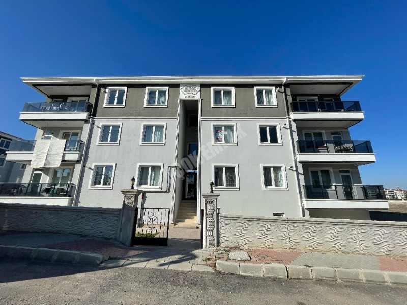 AFYON ÜÇOK EMLAKTAN KANLICA MAH SATILIK ARAKAT 3+1 DAİRE