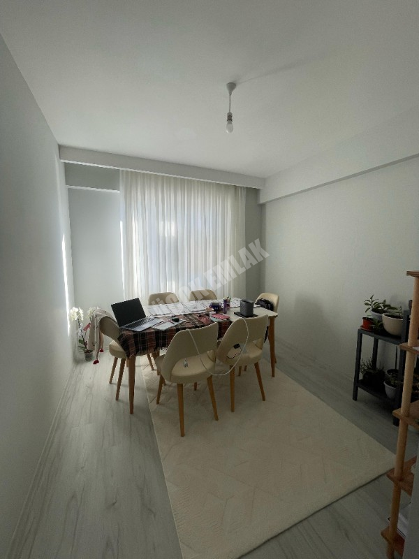 AFYON ÜÇOK EMLAKTAN KANLICA MAH SATILIK ARAKAT 3+1 DAİRE