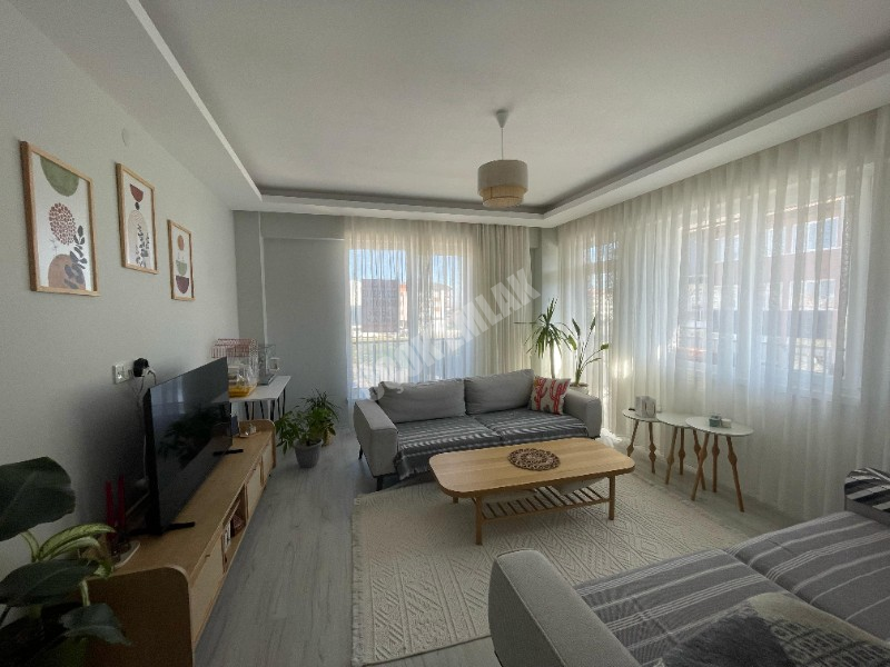 AFYON ÜÇOK EMLAKTAN KANLICA MAH SATILIK ARAKAT 3+1 DAİRE