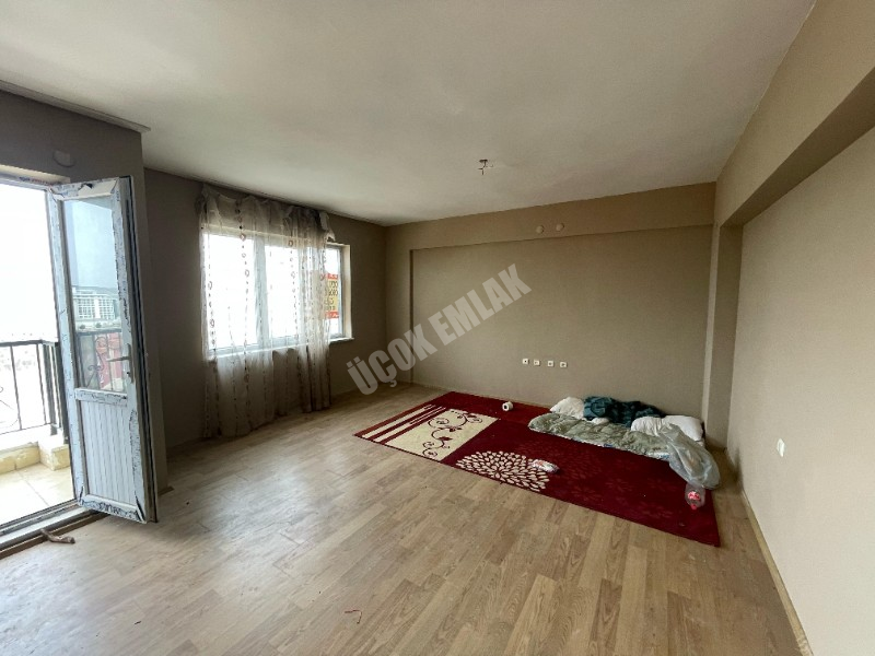 AFYON ÜÇOK EMLAKTAN DÖRTYOL MAH İNAZ DEPREM EVLERİNDE SATILIK 2+1 DAİRE
