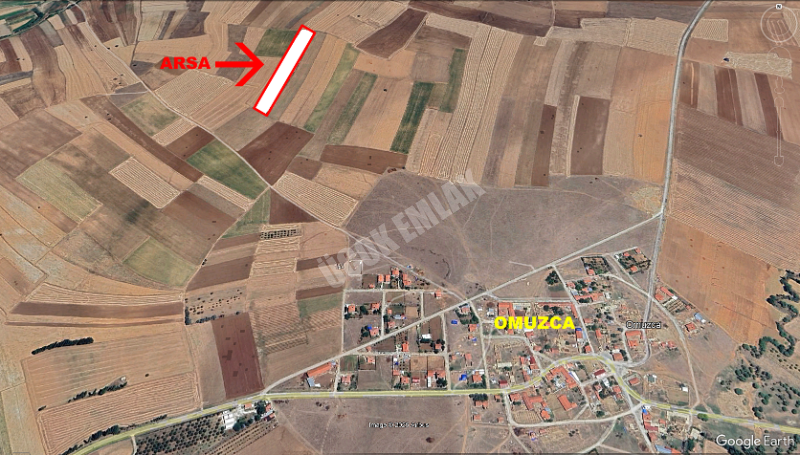 AFYON ÜÇOK EMLAKTAN MECİDİYE KÖYÜNDE SATILIK 12.354M² TARLA