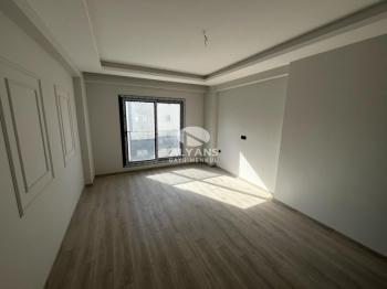 ALYANS'TAN CEPHELERİ AÇIK, BAĞIMSIZ MUTFAK, SIFIR CAZİP DAİRE !!