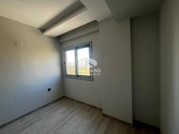 ALYANS'TAN CEPHELERİ AÇIK, BAĞIMSIZ MUTFAK, SIFIR CAZİP DAİRE !!